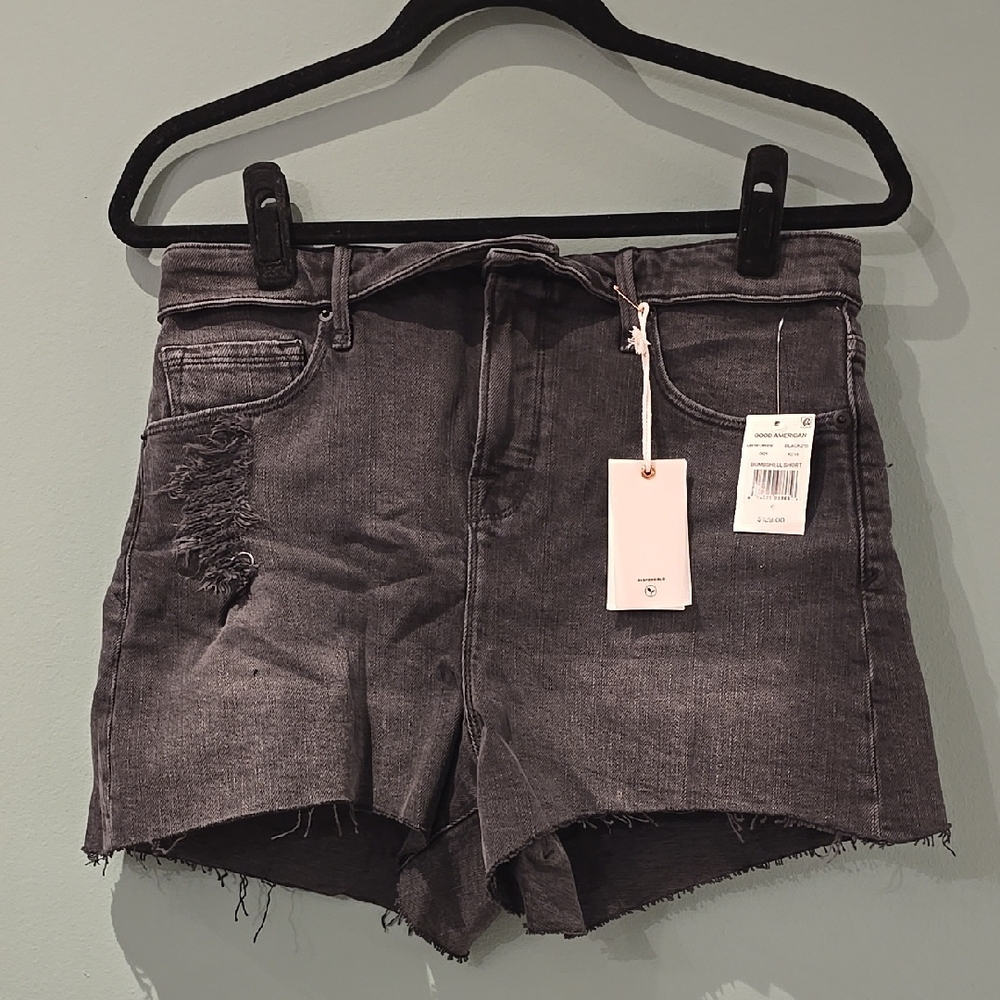 Good American Jean Shorts with Frayed Hem and Vintage Style Sz 28